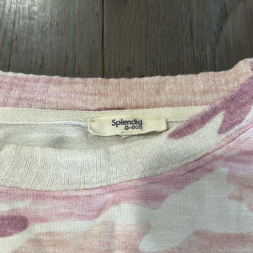Splendid XS Pink Camo Print Long Sleeve Pullover Sweater - Picture 2 of 8